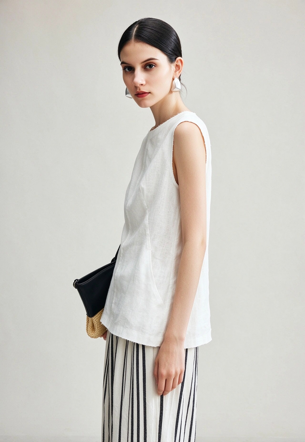 Linen Breathable Sleeveless Top with Pocket